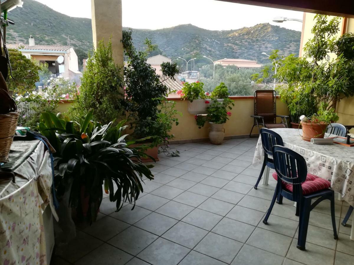 B&B Is Pranus A Mari Casa Privata Solanas  Kültér fotó