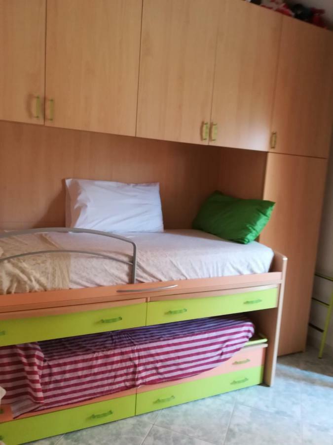 B&B Is Pranus A Mari Casa Privata Solanas  Kültér fotó